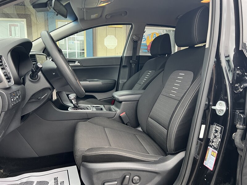2020 Kia Sportage LX - Photo 5 - Canton, OH 44707