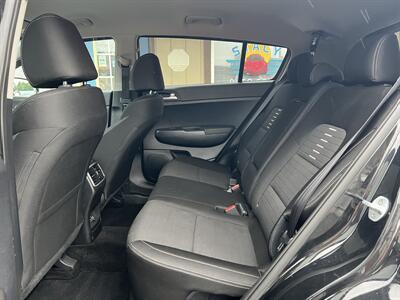 2020 Kia Sportage LX - Photo 12 - Canton, OH 44707