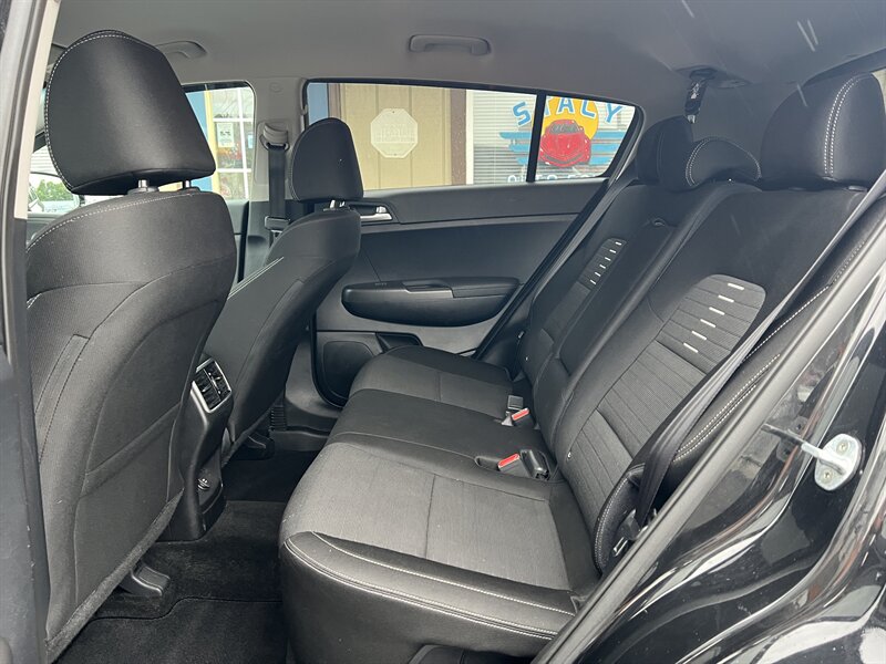2020 Kia Sportage LX - Photo 12 - Canton, OH 44707
