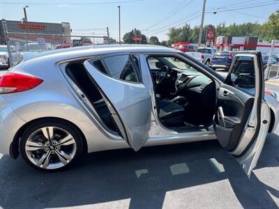 2012 Hyundai VELOSTER - Photo 11 - Canton, OH 44707