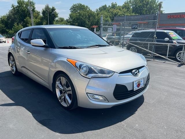 2012 Hyundai VELOSTER - Photo 13 - Canton, OH 44707