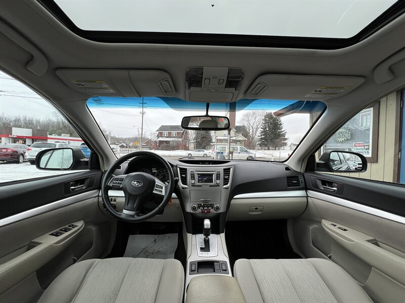 2013 Subaru Legacy 2.5i Premium - Photo 5 - Canton, OH 44707