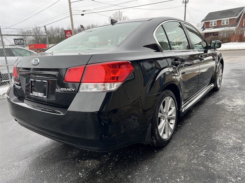 2013 Subaru Legacy 2.5i Premium - Photo 13 - Canton, OH 44707