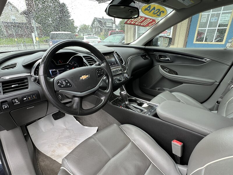 2014 Chevrolet Impala LTZ - Photo 4 - Canton, OH 44707