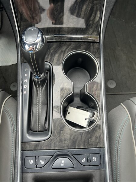 2014 Chevrolet Impala LTZ - Photo 8 - Canton, OH 44707