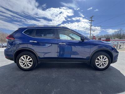 2020 Nissan Rogue SV   - Photo 15 - Canton, OH 44707