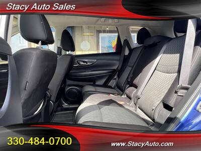 2020 Nissan Rogue SV - Photo 9 - Canton, OH 44707