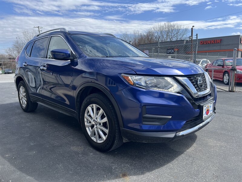 2020 Nissan Rogue SV - Photo 19 - Canton, OH 44707