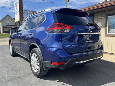 2020 Nissan Rogue SV   - Photo 10 - Canton, OH 44707