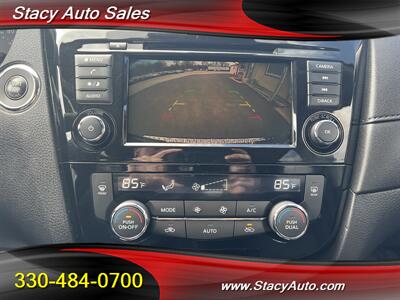 2020 Nissan Rogue SV - Photo 6 - Canton, OH 44707