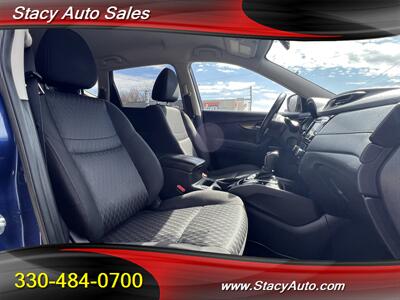 2020 Nissan Rogue SV - Photo 18 - Canton, OH 44707