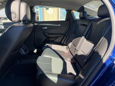 2014 Chevrolet Impala LT - Photo 10 - Canton, OH 44707