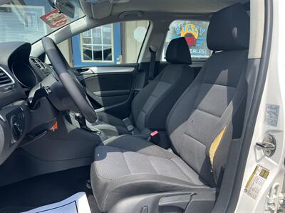 2011 Volkswagen Golf 2.5L   - Photo 5 - Canton, OH 44707