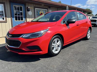 2018 Chevrolet Cruze LT Auto - Photo 2 - Canton, OH 44707