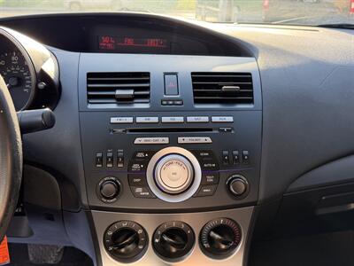 2011 Mazda Mazda3 i Sport - Photo 8 - Canton, OH 44707
