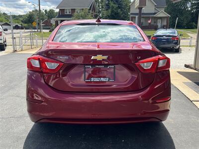 2018 Chevrolet Cruze LT Auto - Photo 12 - Canton, OH 44707