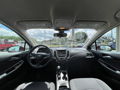 2018 Chevrolet Cruze LT Auto - Photo 7 - Canton, OH 44707