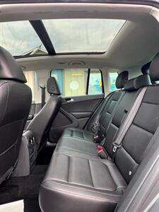 2012 Volkswagen Tiguan SE - Photo 4 - Canton, OH 44707