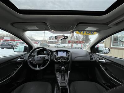 2017 Ford Focus SEL   - Photo 6 - Canton, OH 44707