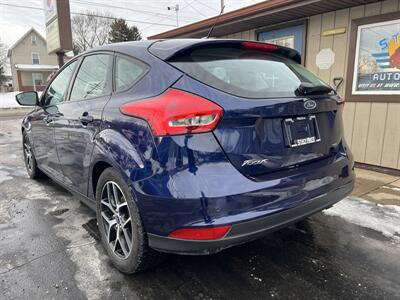 2017 Ford Focus SEL   - Photo 11 - Canton, OH 44707
