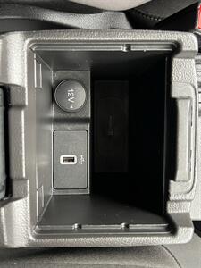 2017 Ford Focus SEL   - Photo 9 - Canton, OH 44707