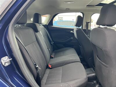 2017 Ford Focus SEL   - Photo 16 - Canton, OH 44707