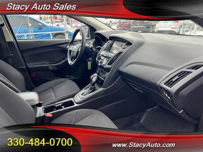 2017 Ford Focus SEL   - Photo 18 - Canton, OH 44707