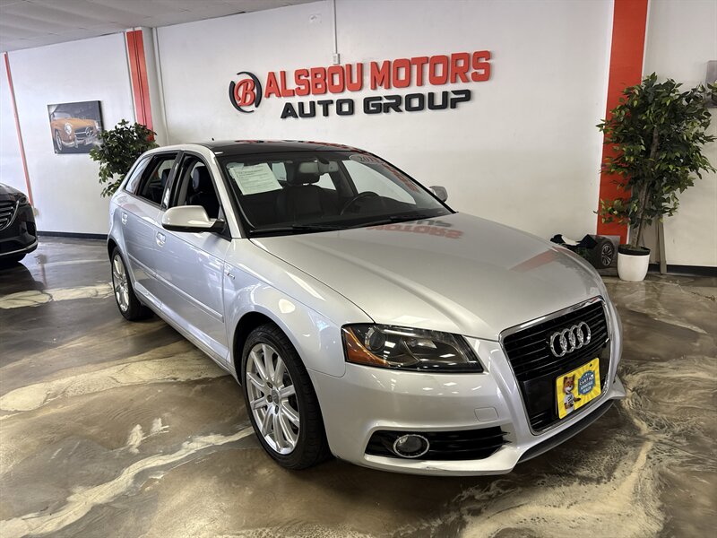 Ice Silver Metallic 2013 Audi A3 Wagon Front-Wheel Drive 6-Speed Automatic