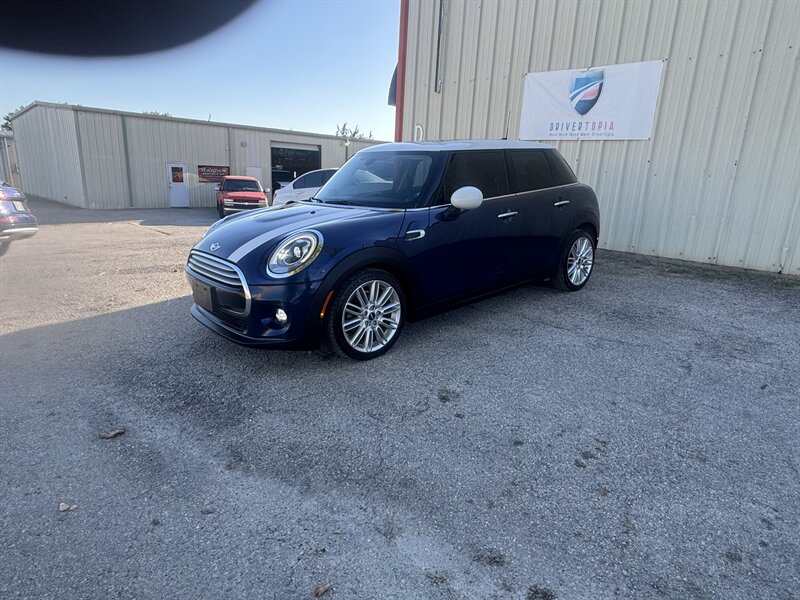 2015 MINI Cooper 5-door   - Photo 1 - Midlothian, TX 76056