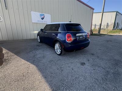 2015 MINI Cooper 5-door - Photo 7 - Midlothian, TX 76056