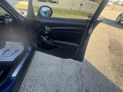 2015 MINI Cooper 5-door - Photo 9 - Midlothian, TX 76056