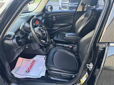 2015 MINI Hardtop 4 Door Cooper   - Photo 18 - Midlothian, TX 76056