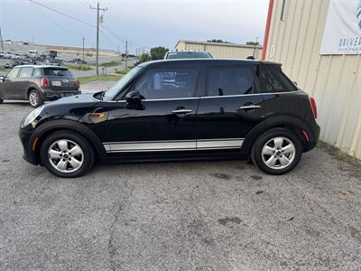2015 MINI Hardtop 4 Door Cooper   - Photo 9 - Midlothian, TX 76056