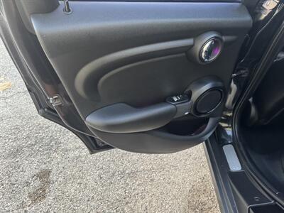 2015 MINI Hardtop 4 Door Cooper   - Photo 16 - Midlothian, TX 76056