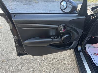 2015 MINI Hardtop 4 Door Cooper   - Photo 19 - Midlothian, TX 76056