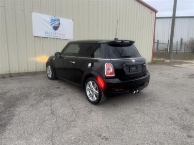 2013 MINI Hardtop Cooper S   - Photo 9 - Midlothian, TX 76056