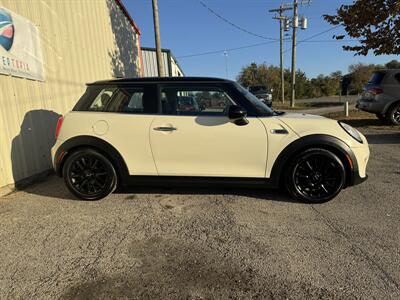2015 MINI Cooper Cooper - Photo 5 - Midlothian, TX 76056