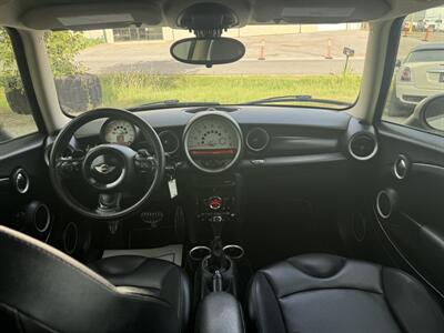 2013 MINI Hardtop Cooper S   - Photo 15 - Midlothian, TX 76016