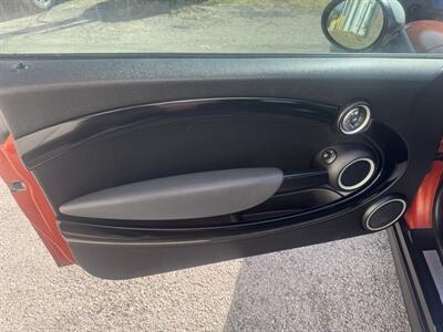 2012 MINI Cooper Hardtop   - Photo 12 - Midlothian, TX 76056