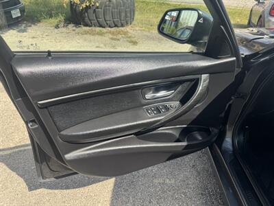 2018 BMW 320i xDrive   - Photo 8 - Midlothian, TX 76056