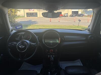 2017 MINI Cooper 5-door   - Photo 21 - Midlothian, TX 76016