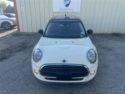 2017 MINI Cooper 5-door   - Photo 10 - Midlothian, TX 76016