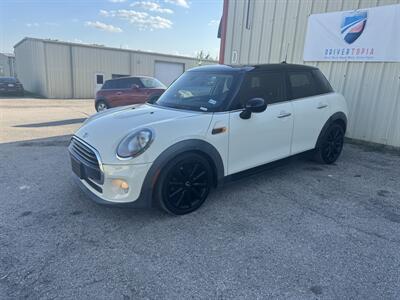 2017 MINI Cooper 5-door   - Photo 1 - Midlothian, TX 76016