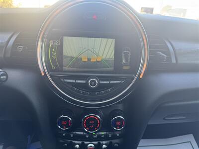 2017 MINI Cooper 5-door   - Photo 23 - Midlothian, TX 76016