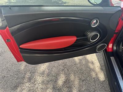 2013 MINI Convertible Cooper S   - Photo 17 - Midlothian, TX 76016