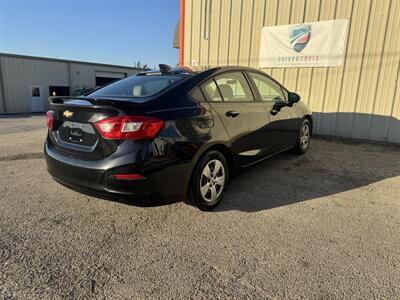 2017 Chevrolet Cruze LS Auto - Photo 6 - Midlothian, TX 76056