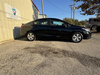 2017 Chevrolet Cruze LS Auto - Photo 5 - Midlothian, TX 76056