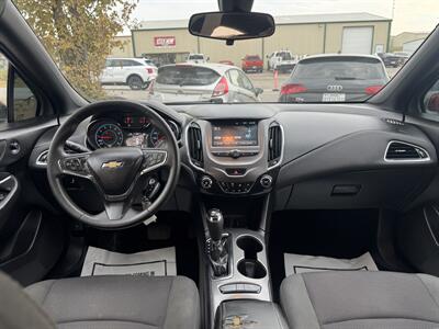 2017 Chevrolet Cruze LT Auto   - Photo 11 - Midlothian, TX 76056