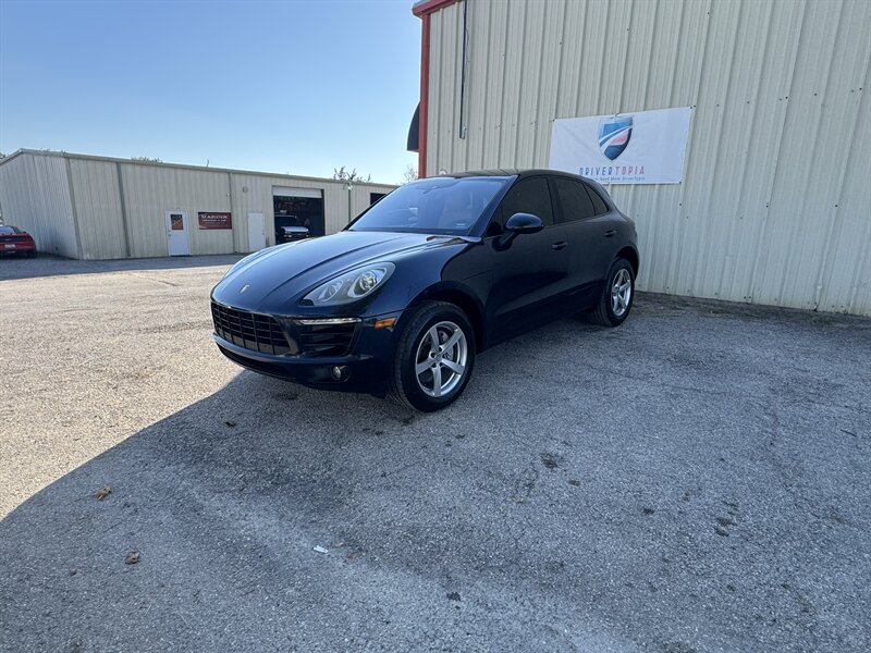 2017 Porsche Macan  
