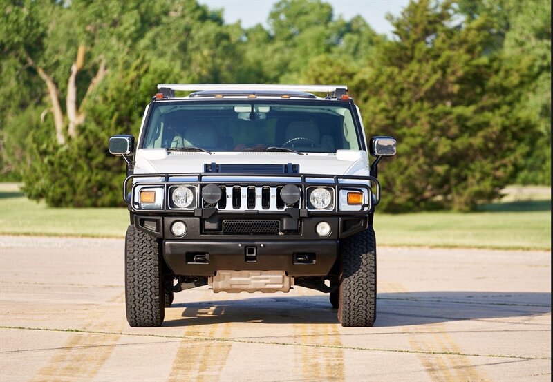 2004 Hummer H2 Lux Series  